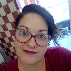 Meet your Posher, Kimberly